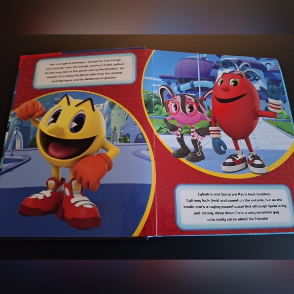 Pac-man My Busy Book - Picture 3 of 4